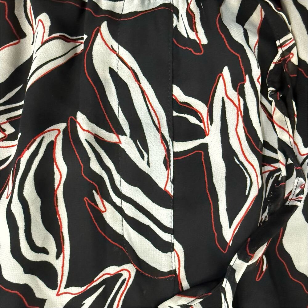 Calvin Klein Black White Red Floral Leaf Crepe Wide Leg Pants size L NEW Tags - Picture 11 of 16